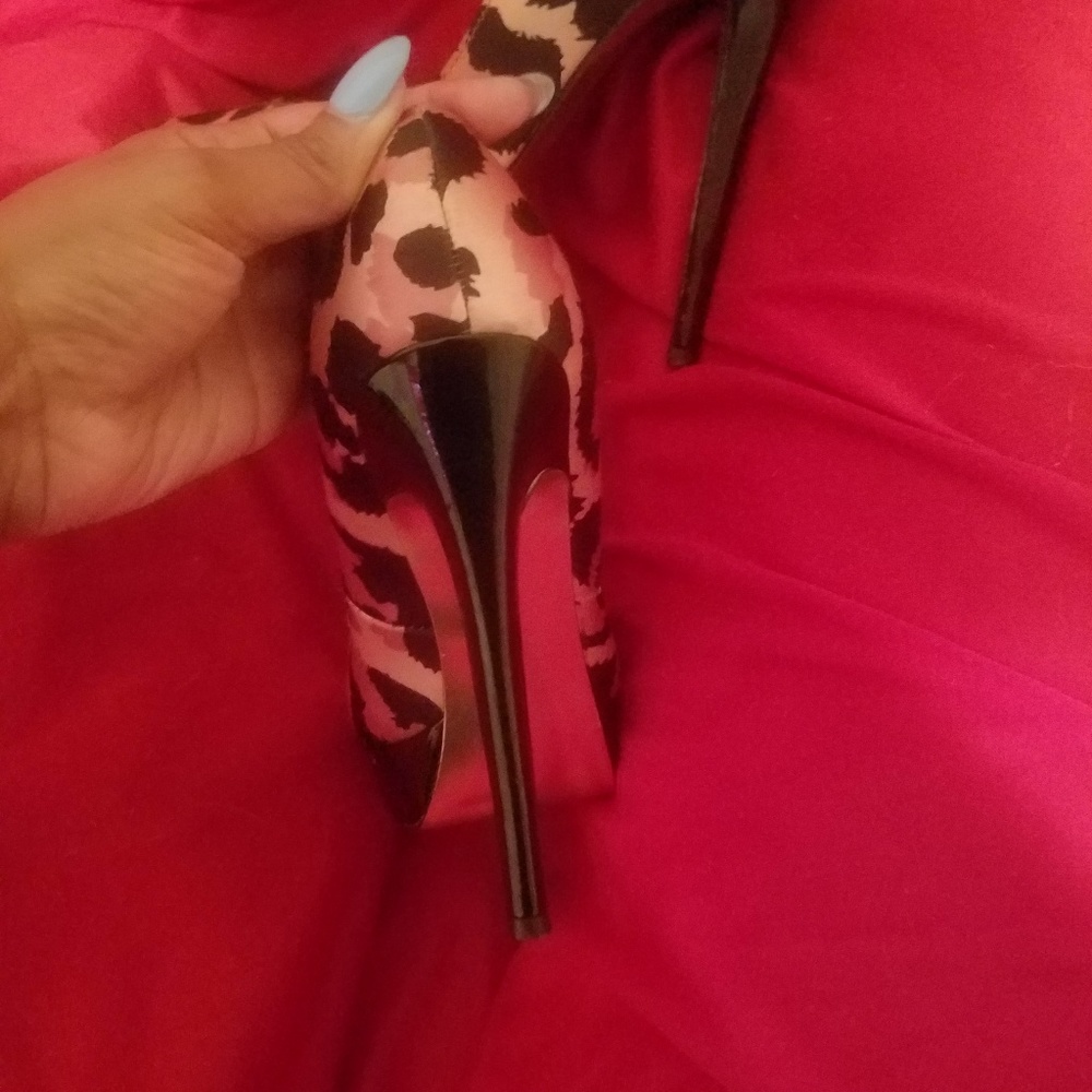 Bebe leopard print pumps - Picture 2 of 4